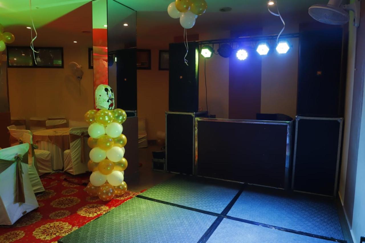 Nikko Blue - Boutique Hotel 구르가온 외부 사진